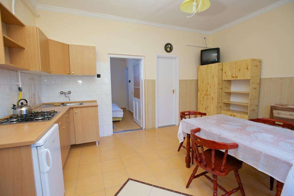 Ferenczi Apartament Hajduszoboszlo Ruang foto