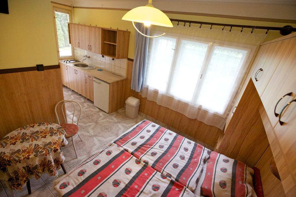 Ferenczi Apartament Hajduszoboszlo Bagian luar foto