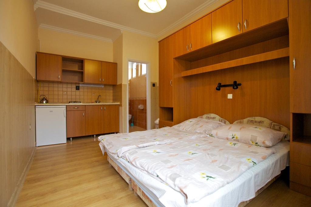 Ferenczi Apartament Hajduszoboszlo Ruang foto